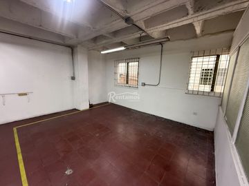 local en arriendo en perpetuo socorro. Cod A777219