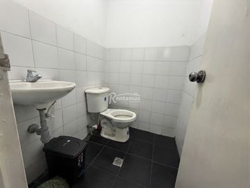 local en arriendo en perpetuo socorro. Cod A777219