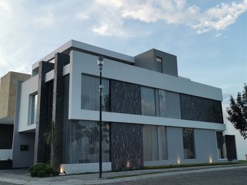 Casa en Venta en Esquina, PARQUE SANTO DOMINGO