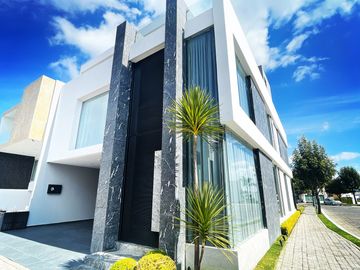 Casa en Venta en Esquina, PARQUE SANTO DOMINGO