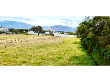 TERRENO EN VENTA  - ASCAZUBI – CAYAMBE (SZ)