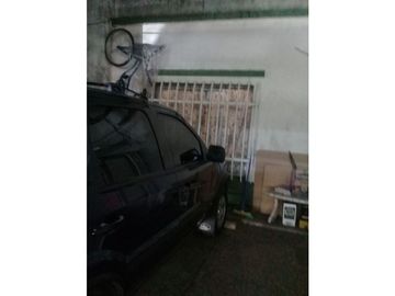 Espectacular PH. 8 x 28 Mts.4 amb.Frente-Entrada independiente-Patio-Parrilla-Terraza-Amplio Garaje-Impecable estado-