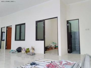 Rumah Ngagel Wasana STRATEGIS, BARU RENOV, ROW 4.5M