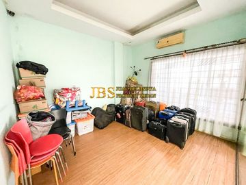 Dijual Villa siap huni Lux Full Furnish Komplek Taman Timur Raya