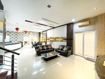 Dijual Villa siap huni Lux Full Furnish Komplek Taman Timur Raya