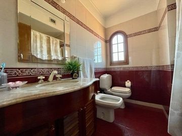 Chalet 5 ambientes en Los Troncos