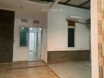 DiJual Cepat Rumah Di  Cluster Grand Mahkota Bekasi