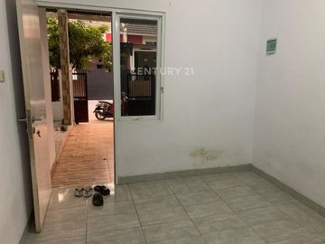 DiJual Cepat Rumah Di  Cluster Grand Mahkota Bekasi