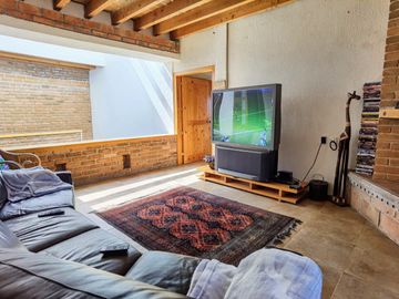 CASA EN VENTA CON EXCELENTE VISTA AL LAGO