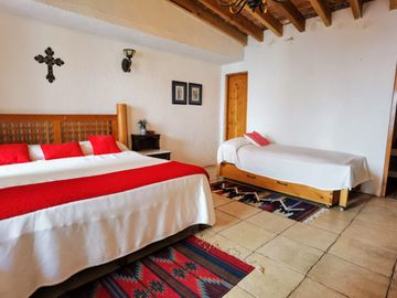 CASA EN VENTA CON EXCELENTE VISTA AL LAGO