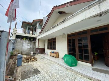 DI JUAL RUMAH DI JL. GRINTING KEBAYORAN BARU JAKARTA SELATAN