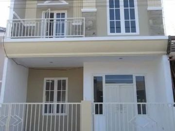 Rumah Gunung Anyar Baru Regency turun harga!