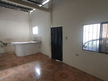 Venta de Casa  Rentera  en  Urb. Alberto Maldonado, Durán. (LC)