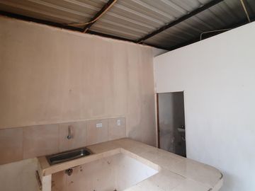 Venta de Casa  Rentera  en  Urb. Alberto Maldonado, Durán. (LC)