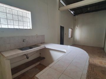Venta de Casa  Rentera  en  Urb. Alberto Maldonado, Durán. (LC)