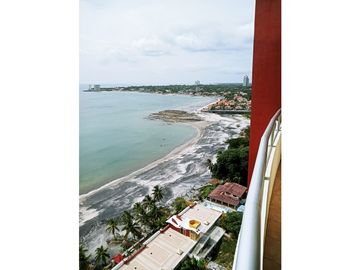 Apartamento con distribución única en Playa Serena Resort