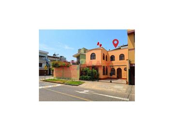 Oportunidad Unica - Casa En Venta – Santa Patricia, La Molina