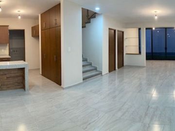 Casa Sola en Lomas de la Selva  Cuernavaca - ARI-910-Cs