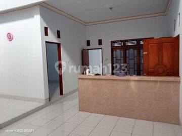 Rumah 2 Lantai Dekat Alun-Alun Kota Tegal