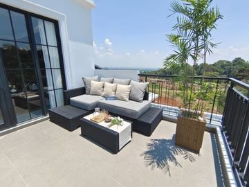 Rumah Mewah view Golf ROSEWOOD @SUMMARECON BOGOR