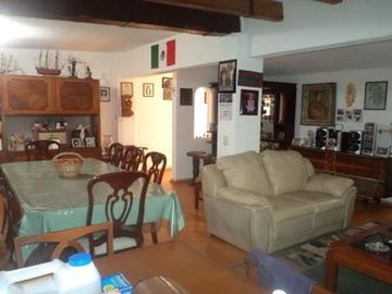 CASA SOLA EN COLONIA MIRADOR DEL VALLE. TLALPAN.