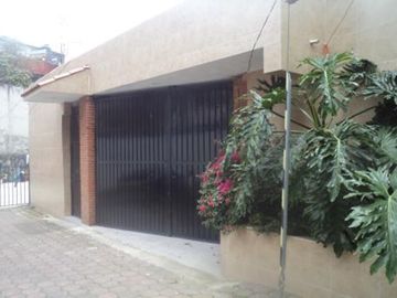 CASA SOLA EN COLONIA MIRADOR DEL VALLE. TLALPAN.