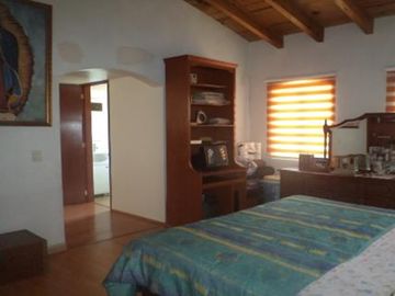 CASA SOLA EN COLONIA MIRADOR DEL VALLE. TLALPAN.