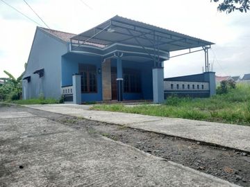 Klaten Tengah; Rumah Cantik Siap Huni