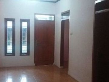 Rumah di ANTAPANI siap Huni Dekat Griya Antapani, arcamanik