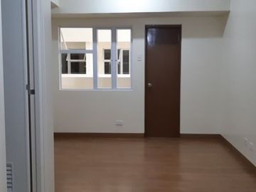 CITYLAND: Pioneer Heights 1 (pre-selling STUDIO UNIT in Pioneer Mandaluyong)