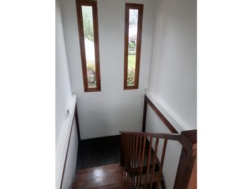 SE VENDE HERMOSA CASA  CAMPESTRE EN CONJUNTO CERRADO EN CIRCASIA