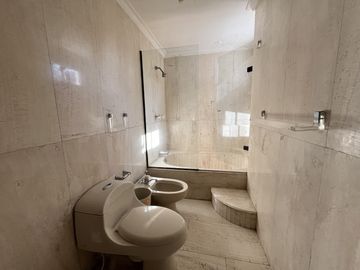 apartamento en venta en alto prado. Cod V105935
