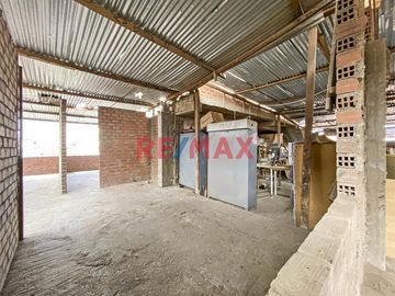 ¡Gran Oportunidad! Venta Local Comercial Y Casa En Av.Chillon Trapiche Carabayllo