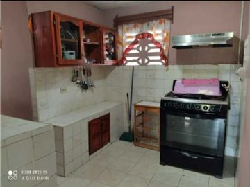 VENTA CASA CON AMPLIO JARDIN, 2 REC, 1B, EN SECTOR LA CHORRERA