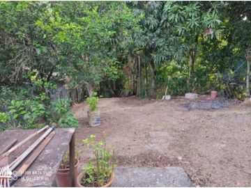 VENTA CASA CON AMPLIO JARDIN, 2 REC, 1B, EN SECTOR LA CHORRERA