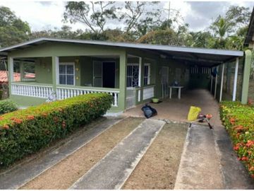 VENTA CASA CON AMPLIO JARDIN, 2 REC, 1B, EN SECTOR LA CHORRERA