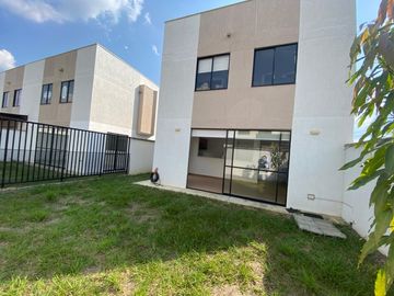 casa condominio en venta en parque natura. Cod V4924