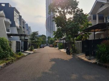Dijual Rumah di Taman Permata Buana Kembangan Jakarta Barat