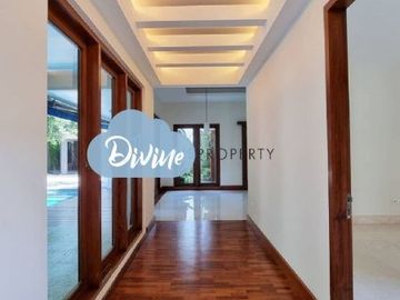 For Sale Luxury Tropical House at Cilandak
