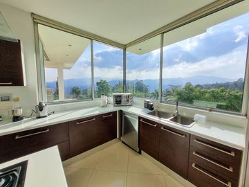 CASA EN ARRIENDO UBICADA EN EL POBLADO SECTOR LAS PALMAS