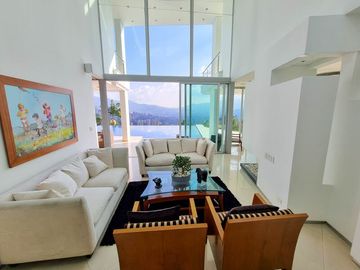 CASA EN ARRIENDO UBICADA EN EL POBLADO SECTOR LAS PALMAS