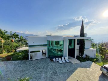 CASA EN ARRIENDO UBICADA EN EL POBLADO SECTOR LAS PALMAS