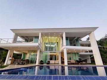 CASA EN ARRIENDO UBICADA EN EL POBLADO SECTOR LAS PALMAS