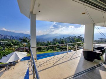 CASA EN ARRIENDO UBICADA EN EL POBLADO SECTOR LAS PALMAS