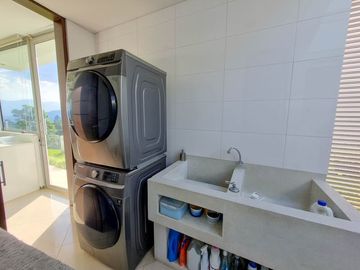 CASA EN ARRIENDO UBICADA EN EL POBLADO SECTOR LAS PALMAS