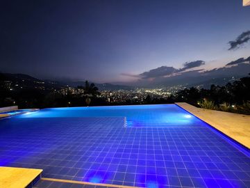 CASA EN ARRIENDO UBICADA EN EL POBLADO SECTOR LAS PALMAS