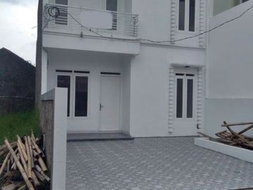 Rumah Nyaman @Cisaranten Arcamanik Dekat ke Kawasan Antapani, Arcamanik dan Cisaranten