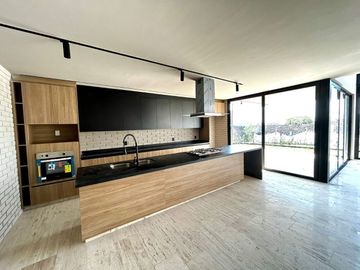 Casa en lomas del campanario norte Querétaro