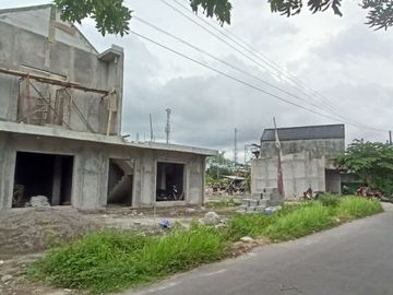 Rumah Lantai Mezzanine Murah Lokasi Strategis Dekat Jl Jogja Solo