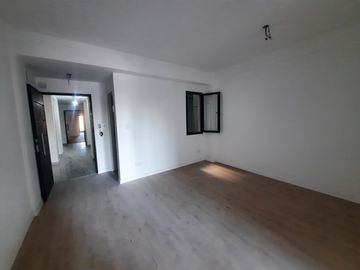 Semipiso en venta en Lanus Oeste